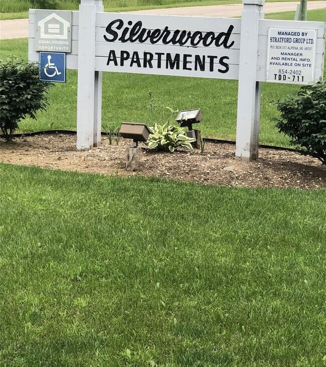 Photo - 140 Town Pl Ct