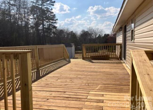 Photo - 141 Little Country Ln