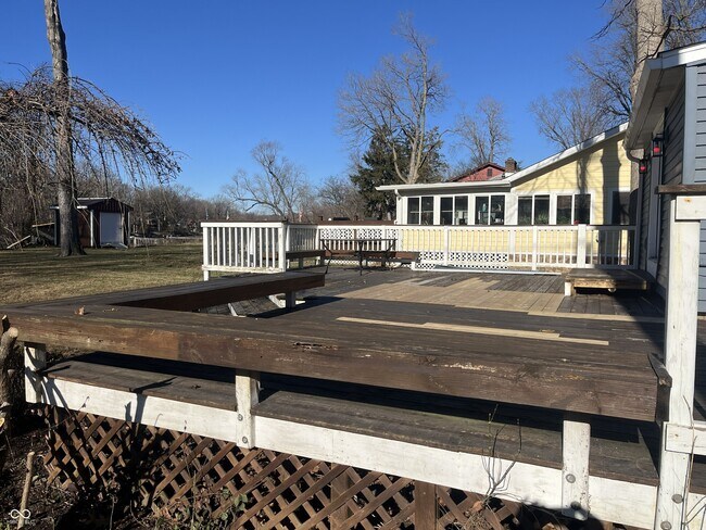 Photo - 1480 E 71st St