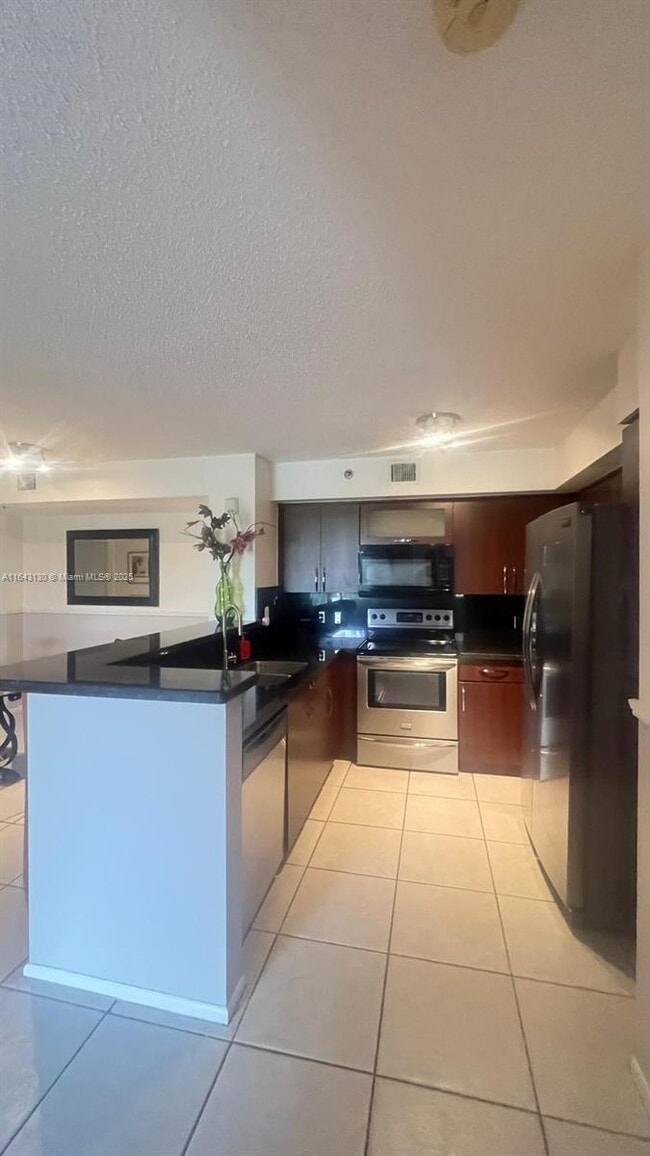Photo - 19999 E Country Club Dr Unit 1303