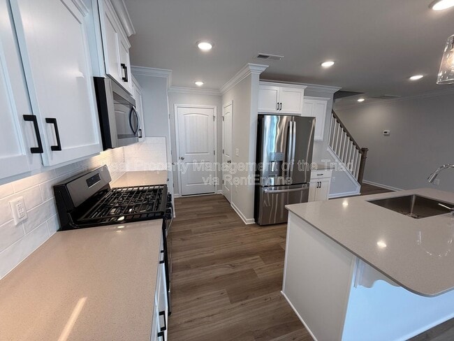 Photo - 907 Elderberry Wy