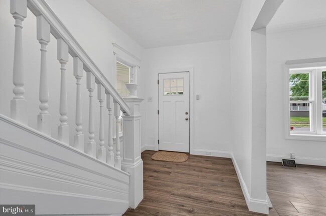 302 Sloan Ave
