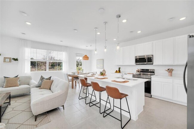 657 Longboat Dr