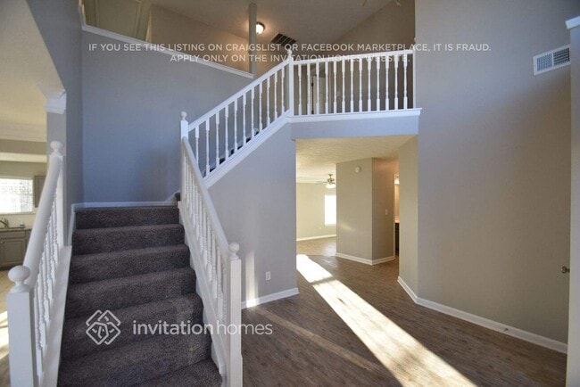 Photo - 190 Greenway Dr