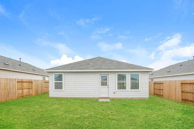 Photo - 319 Bush Mdw Ln