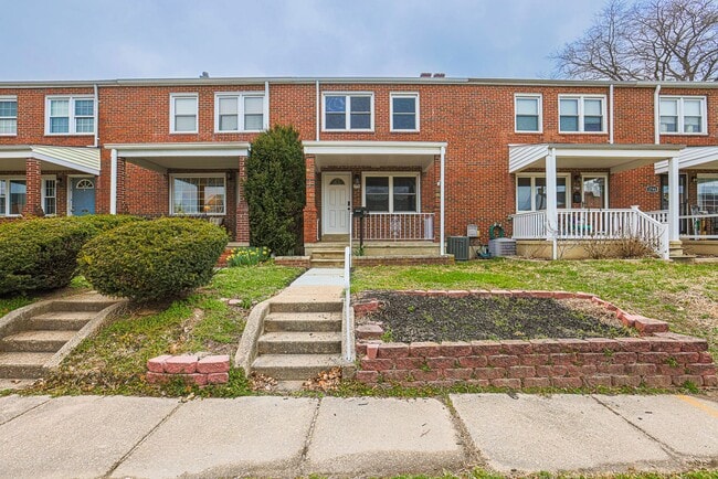 Photo - 1748 Stokesley Rd House