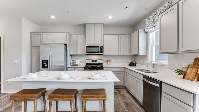 Photo - 17040 Dysart Pl