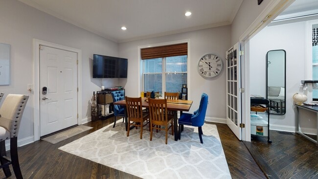 Photo - 2050 N Western Ave Unit 1W