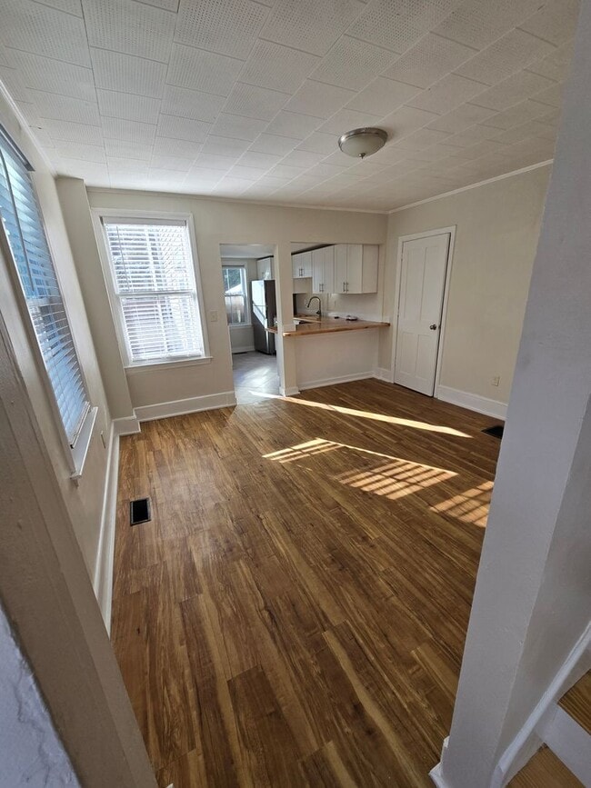 Photo - 18 School St Unit 200-181