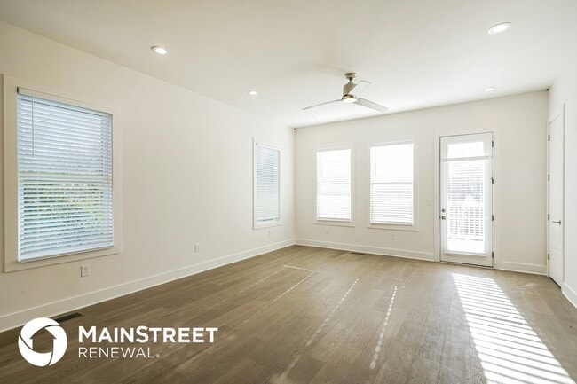 Photo - 922 Crescent Hill Rd