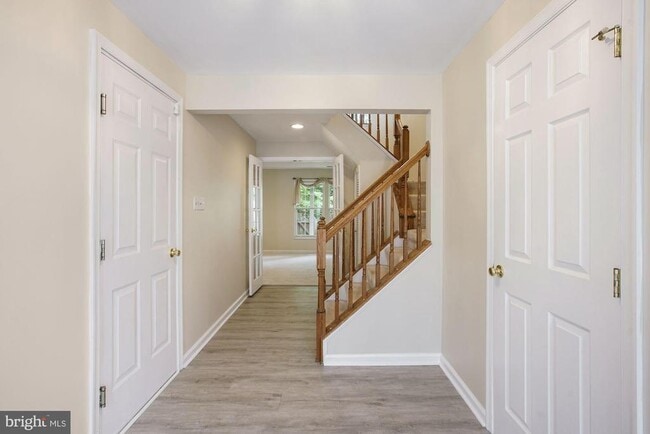 Building Photo - 7409 Gadsby Square