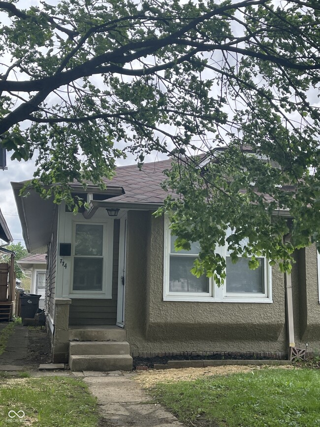 Photo - 774 Dequincy St House