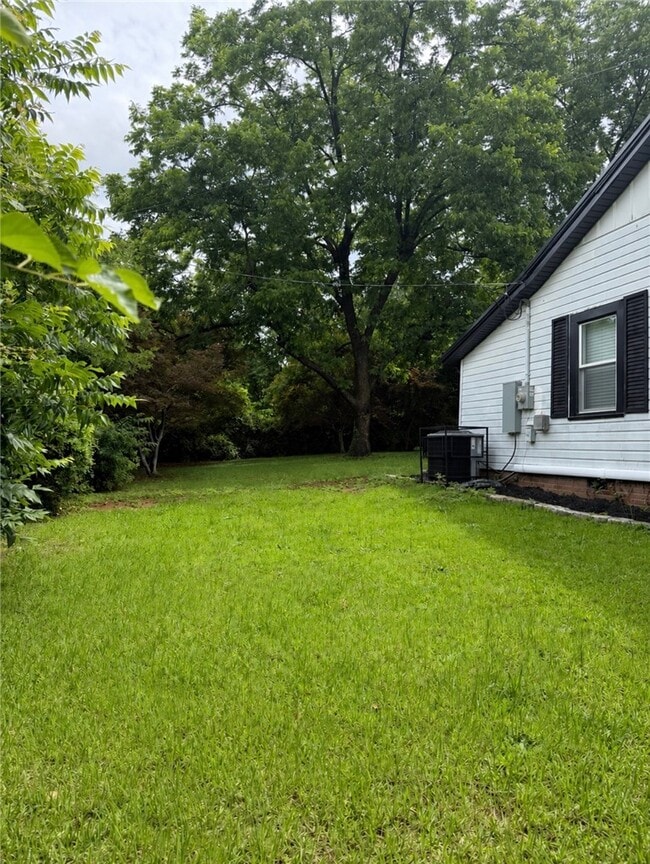 Photo - 112 Simmons St