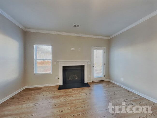 Photo - 3941 Cowen St