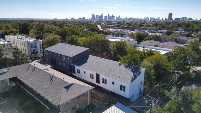 Photo - 6144 Oram St Unidad 4