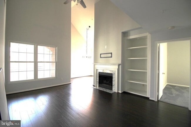 Photo - 46598 Drysdale Terrace Unit 303