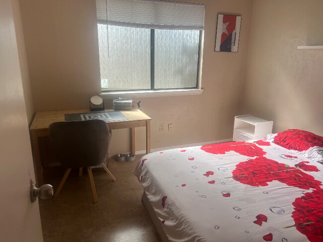 Photo - 11606 Pearwood Pl