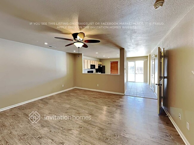Photo - 838 Willow Dr