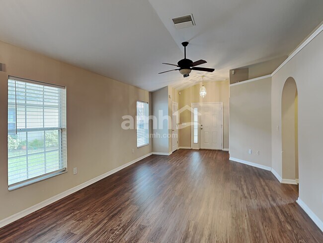 Photo - 6911 Exeter Park Pl