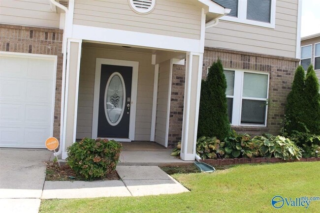 Photo - 123 Grantham Cir