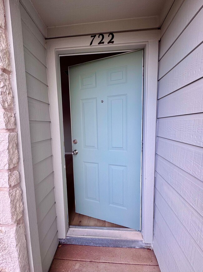 Photo - Cedar Park Condo  Freshly Updated Unit #722