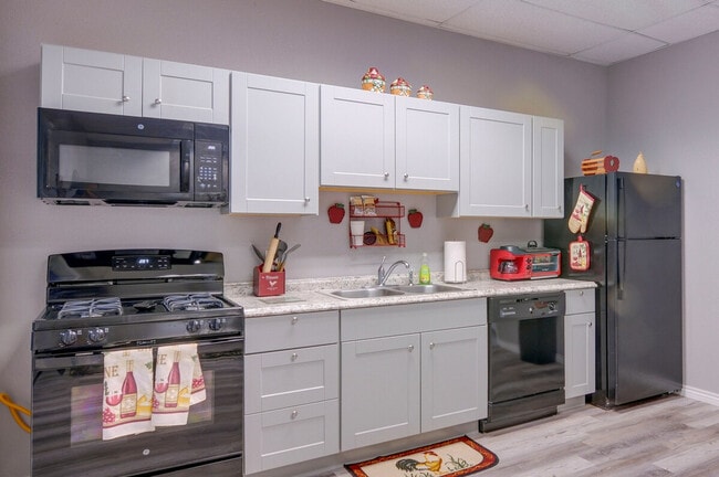 Photo - 800 Oak St Unit ID1386267P