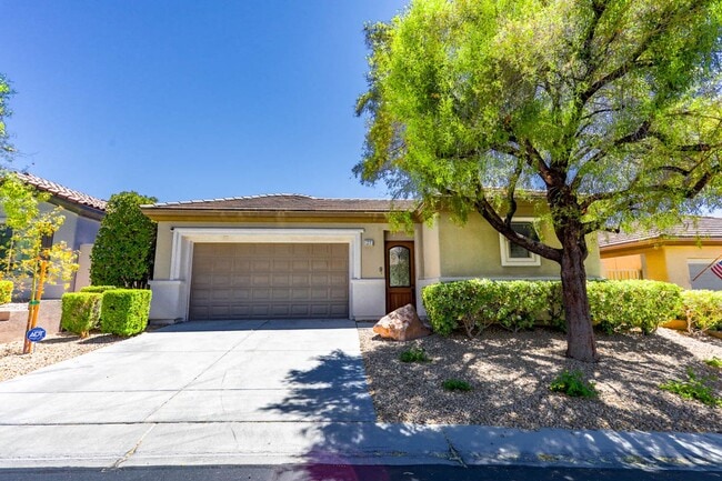 Building Photo - Anthem Country Club Beauty Single Story with Casita