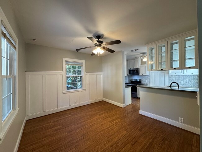 Photo - 201 Piez Ave