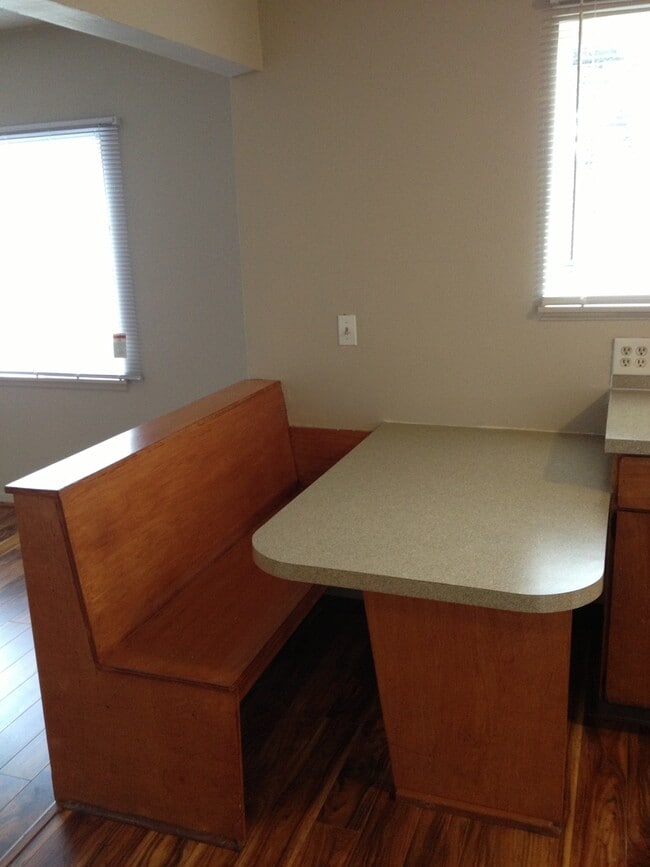 Photo - 4224-4224 N Commercial Ave Unit 4222