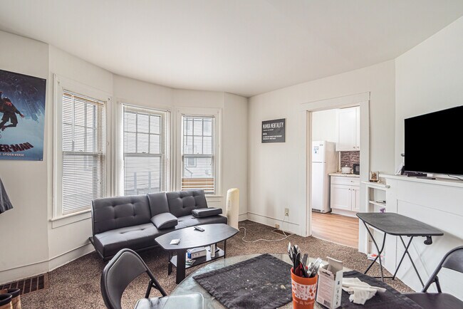 Photo - 428 S Division St Unidad 2