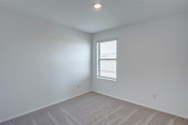 Photo - 1495 Twilight Grn Dr