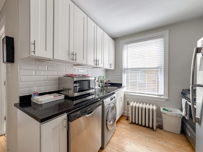 Photo - 733 Elm Unidad 203