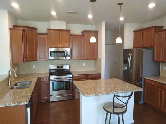 Building Photo - 10313 Solar Way Rental