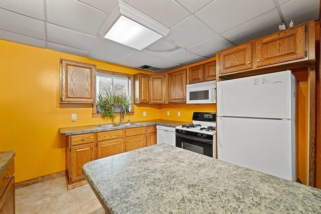 Photo - 201 Ackley Ave Casa