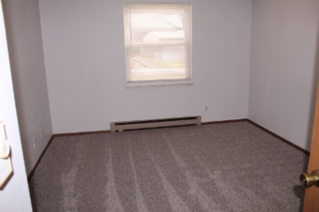 Photo - 520 N Oak St