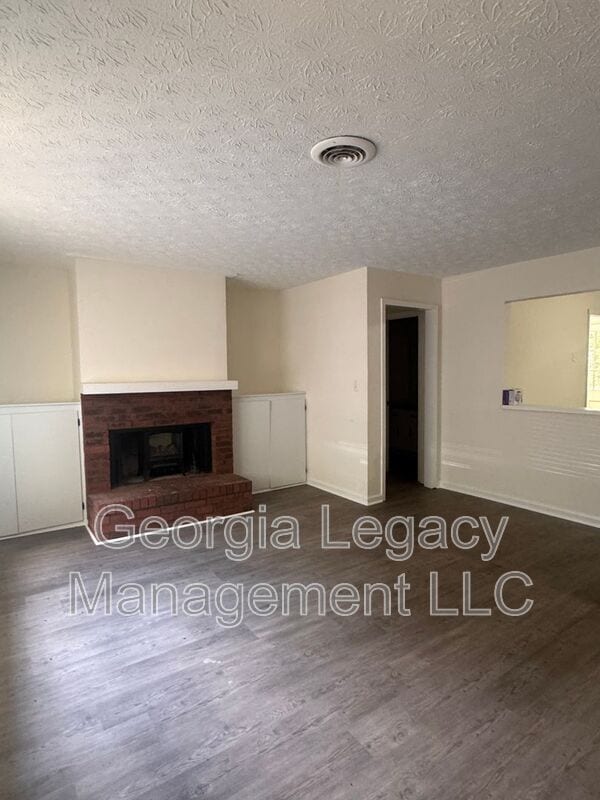 Photo - 1120 Sweetwater Cir