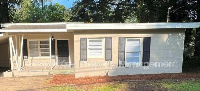 Building Photo - 905 Wright Dr