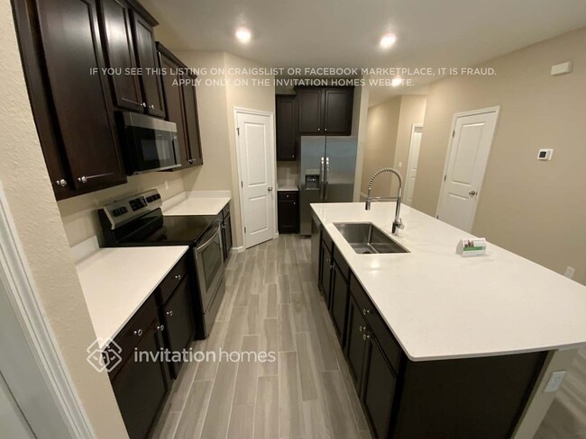 Photo - 2421 Laylas Wy