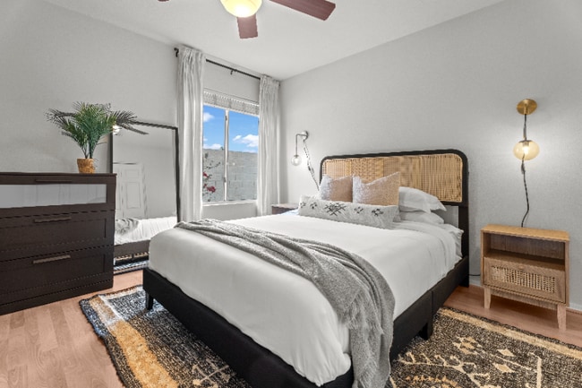 Photo - 3001 E Redwood Ln