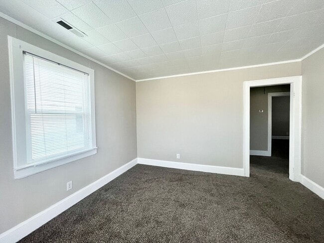 Photo - 803 W Elizabeth St