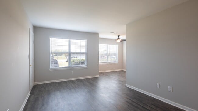 Photo - Yorkview Apartments