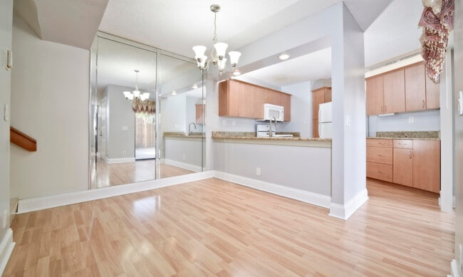 Photo - 8353 Trent Ct