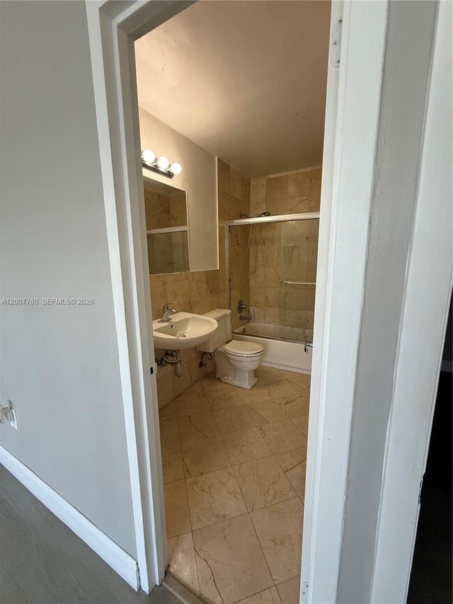 Photo - 5313 Collins Ave Unit 1110