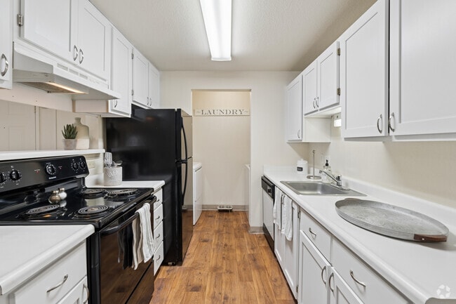 Interior Photo - Valley River Court