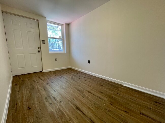 Photo - 1820 Albany Ave Unit 1