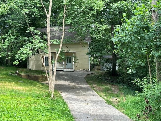 Building Photo - 3 Bedroom single family home in Forsyth Co...