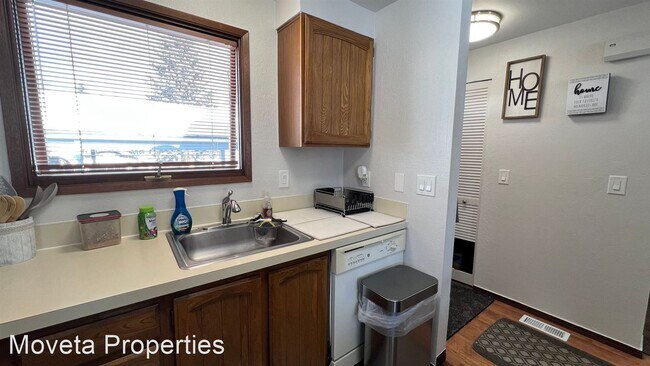 Photo - 1 br, 1 bath House - 10249 Jamestown Drive...