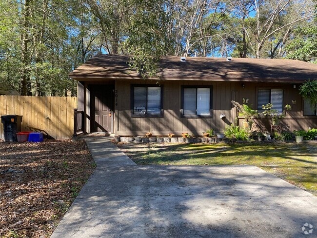 Building Photo - 2014 SW 70th Terrace Rental