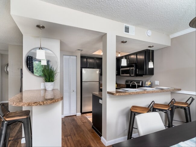 Eat In Kitchen
