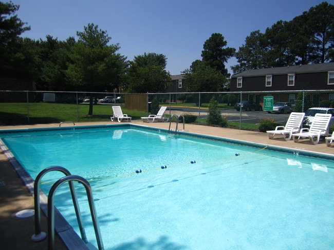 Saddlewood Townhomes